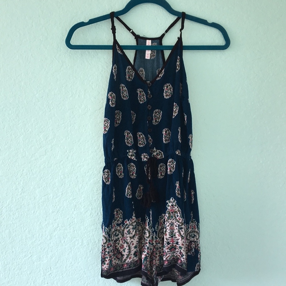 Patterned romper (button up)